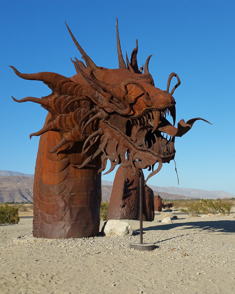 Galleta Meadows. sculptures by Ricardo Breceda